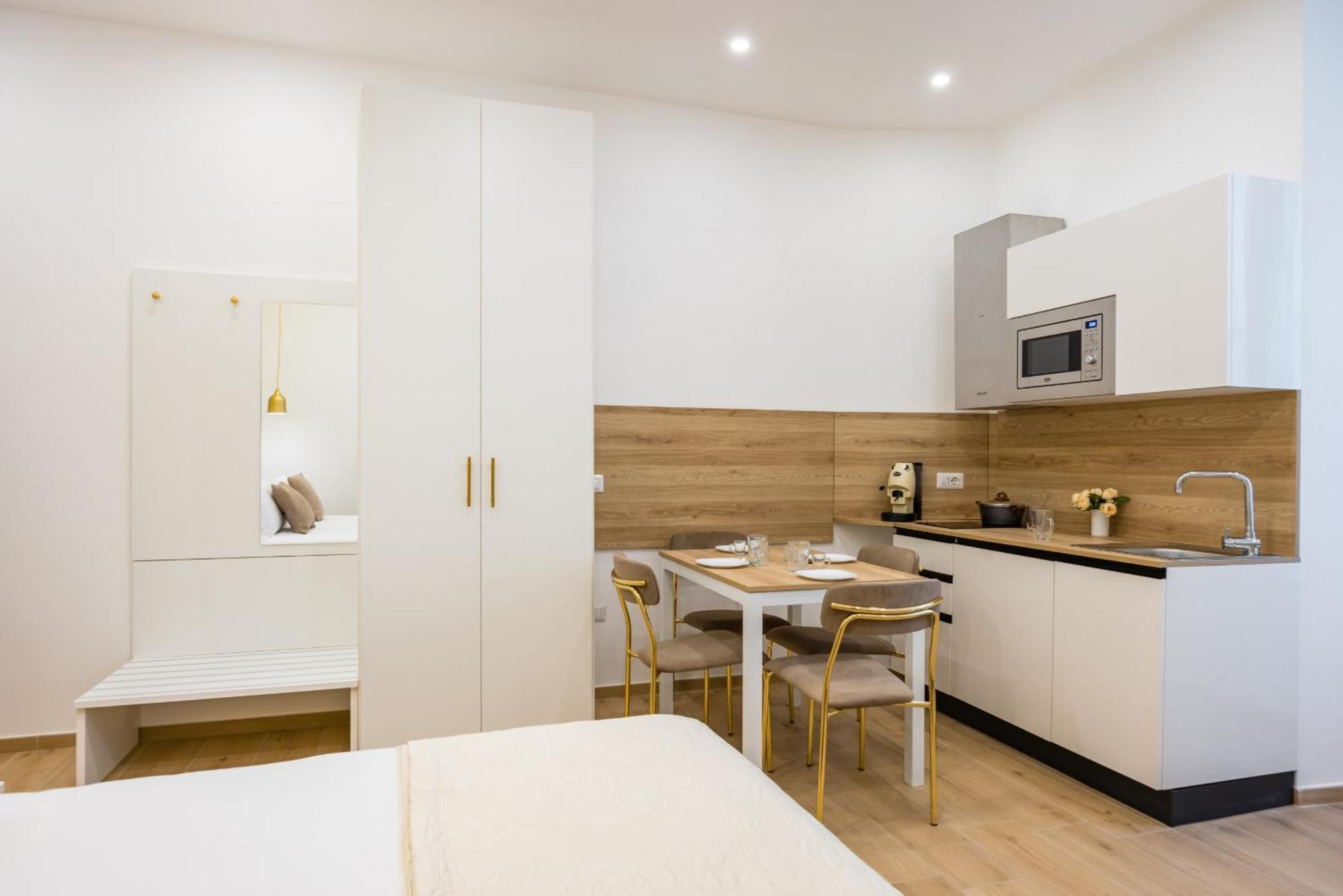4 Stelle Housing - And By Wonderful Italy Appartamento Napoli