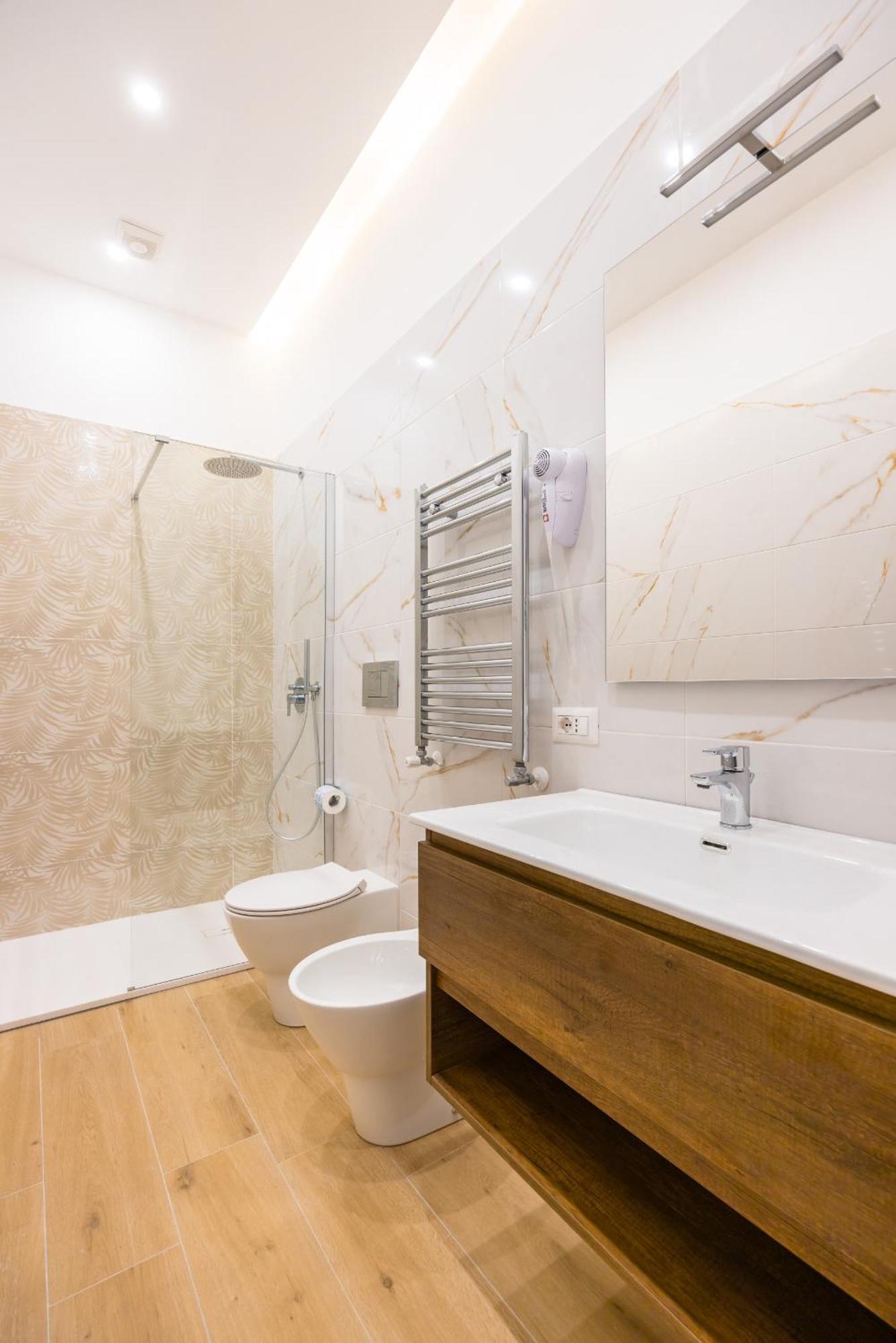 Appartamento 4 Stelle Housing - And By Wonderful Italy *